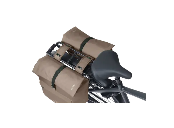 Basil Dobbel Sykkelveske Urban Dry Neo 46-52 liter, Sage Brown 