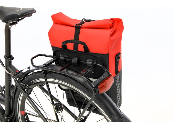 New Looxs Sykkelveske Nyborg 17 liter, Red Black 