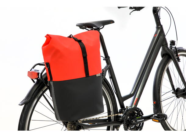 New Looxs Sykkelveske Nyborg 17 liter, Red Black 