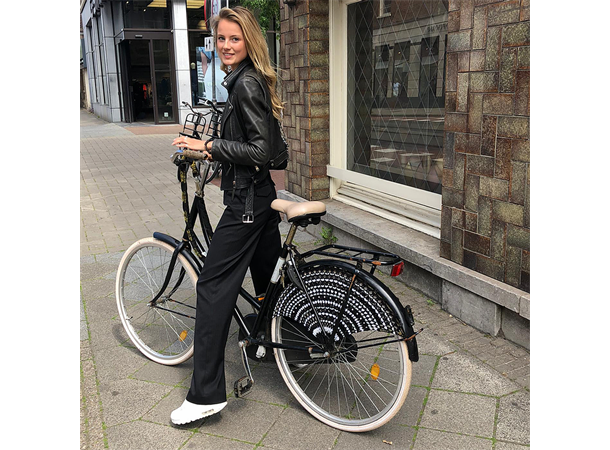 Simeli Kjolebeskytter heklet Charlotte 28" 