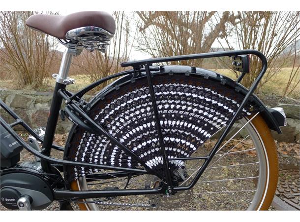 Simeli Kjolebeskytter heklet Charlotte 28" 