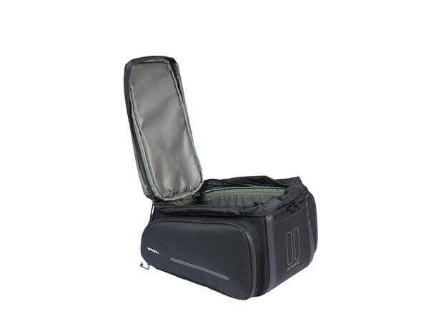 Basil Sykkelveske MIK Move Trunk Bag 10-26 liter, Black 