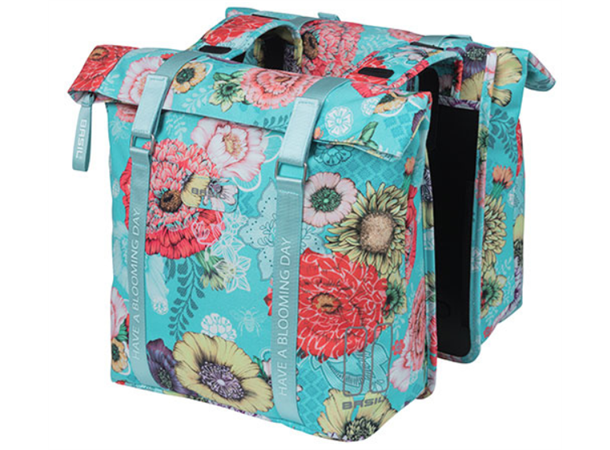 Basil Dobbel Sykkelveske Bloom Field 2 x 17,5 liter, Sky Blue 