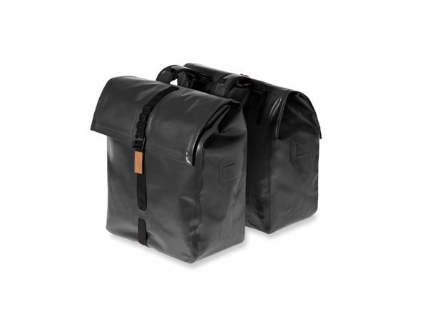 Basil Dobbel Sykkelveske Urban Dry 2 x 25 liter, Black 