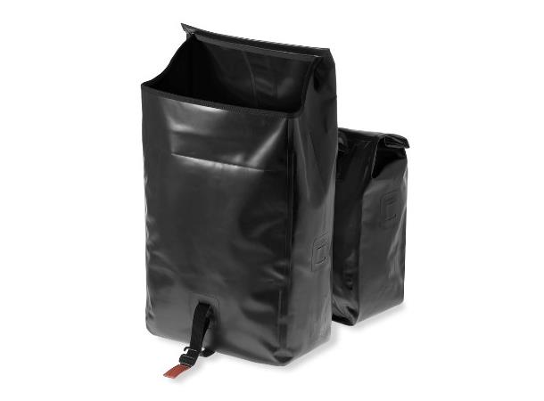 Basil Dobbel Sykkelveske Urban Dry 2 x 25 liter, Black