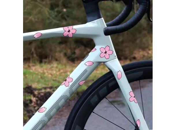 Klistremerker med kirsebærblomster 