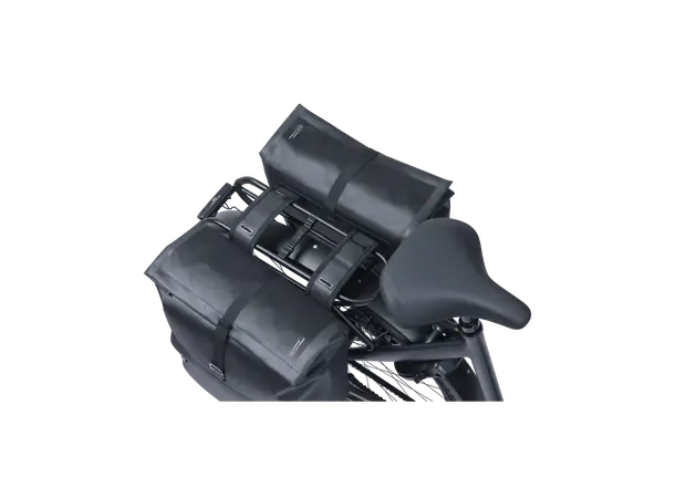 Basil Dobbel Sykkelveske Urban Dry Neo 46-52 liter, Black 